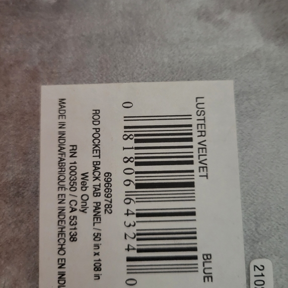 Olivia and Oliver Window Panel - Picture 9 of 10